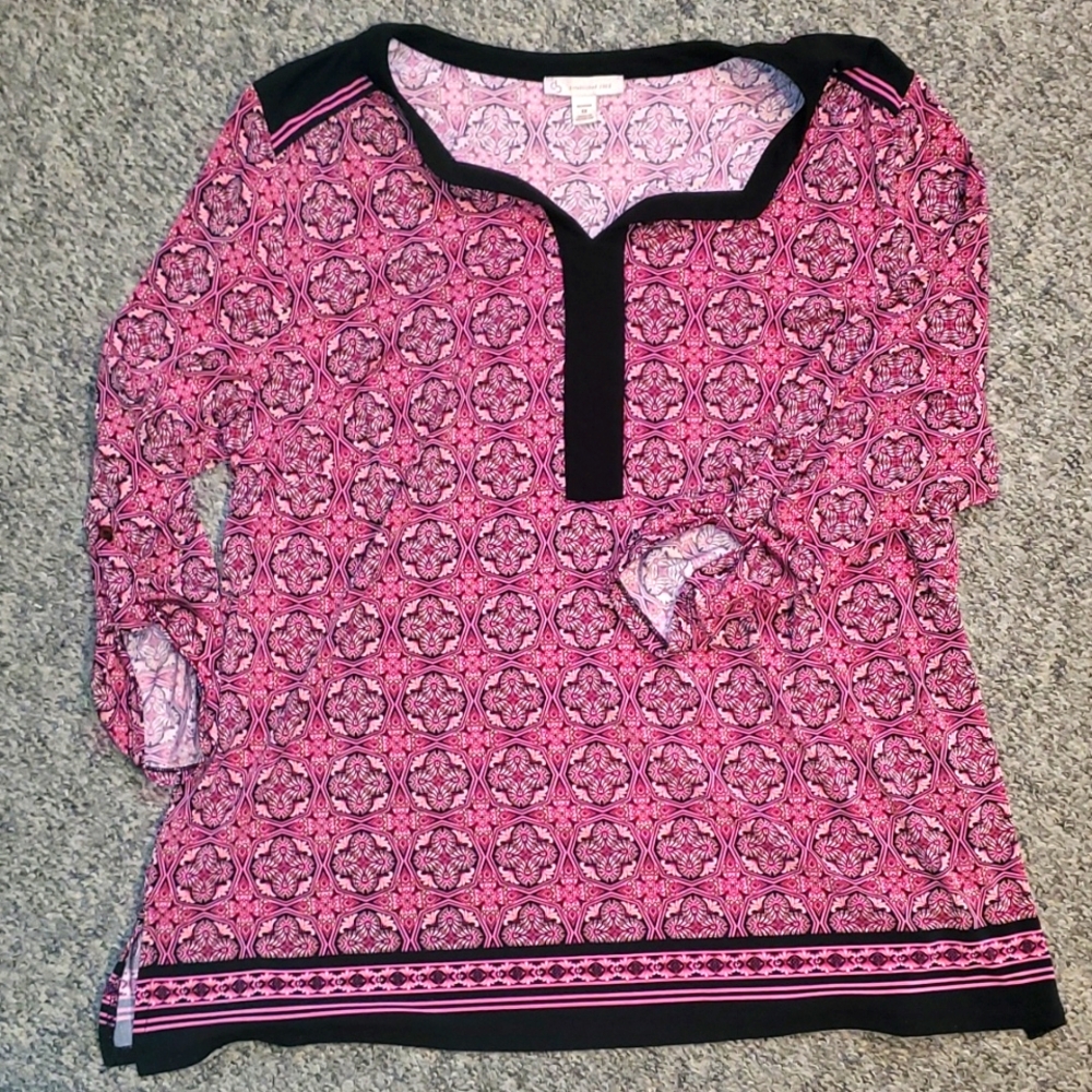 Dress Barn Blouse with sleeve and collar detail 1X